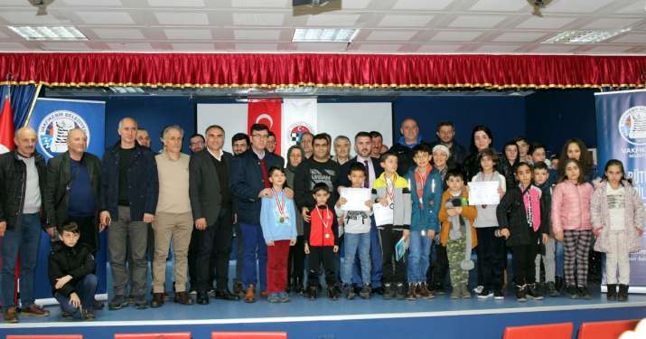 Satranç turnuvasının ödül töreni yapıldı